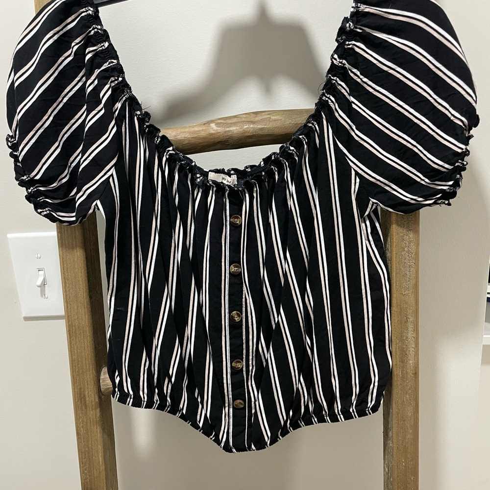 Black and White Striped Crop Top